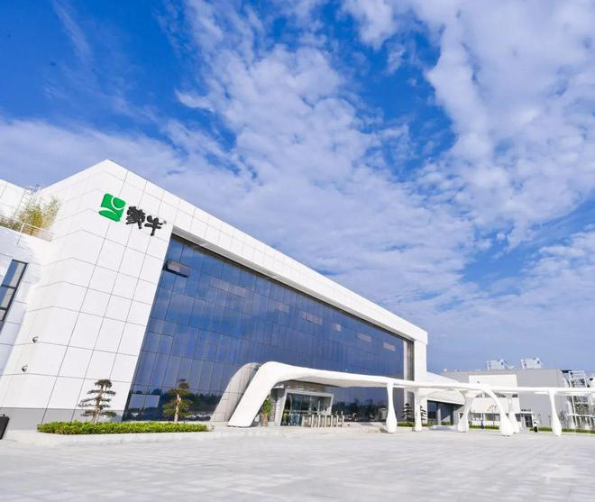 武汉工业旅游示范基地：蒙牛消费者体验观光工厂
