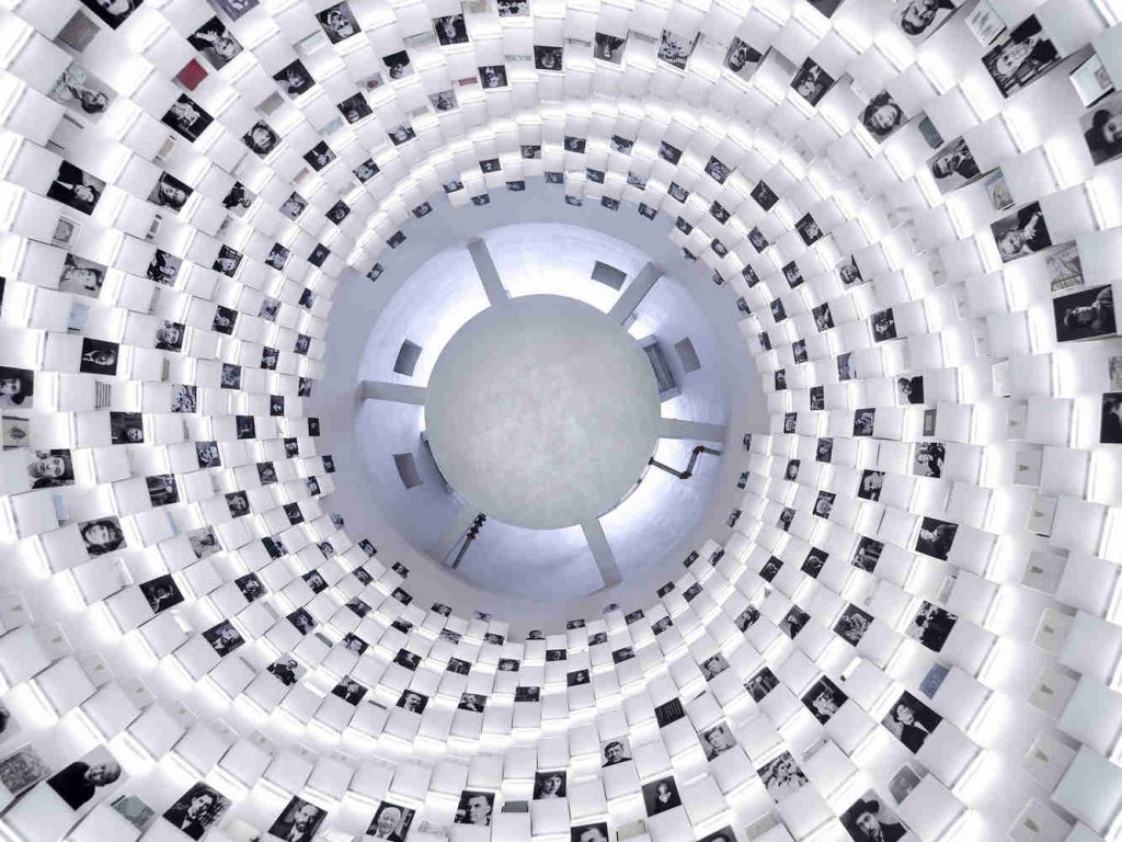 先锋书店，工业遗存改造成网红空间