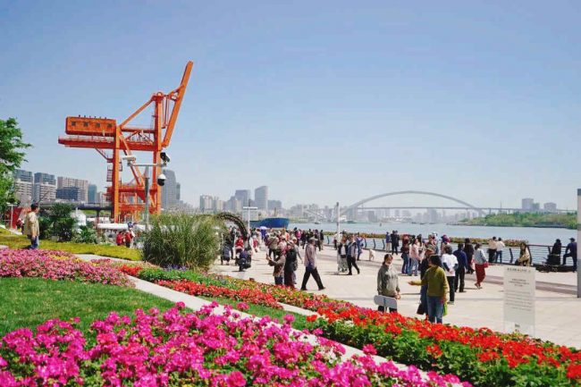 隐盏文化分享上海工业遗迹改造工业旅游策划案例：徐汇滨江的国际花展